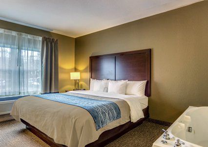 Comfort & Grafton-cedarburg Hotel Grafton