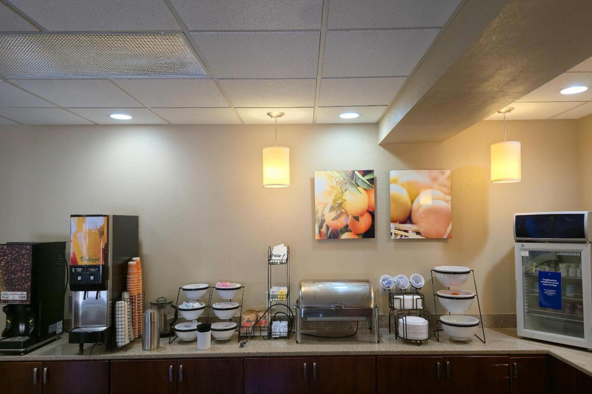 Hotel Comfort Inn&suites Grafton-cedarburg 2*
