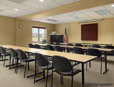Comfort & Grafton-cedarburg Hotel