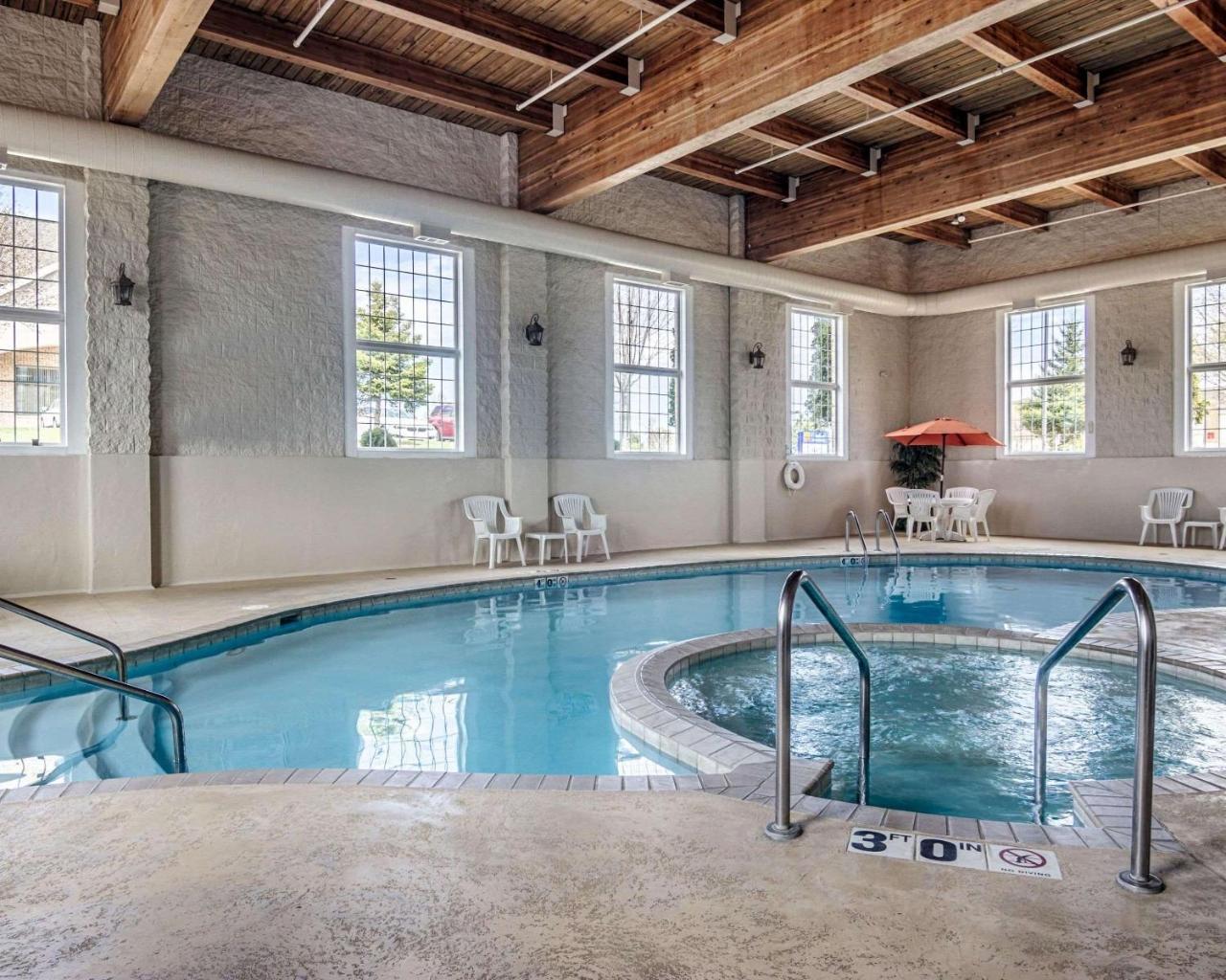 Comfort & Grafton-cedarburg 2* Grafton